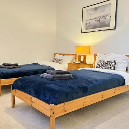 Central Flat, Free Parking, Ideal For Contractors Reading Exterior photo